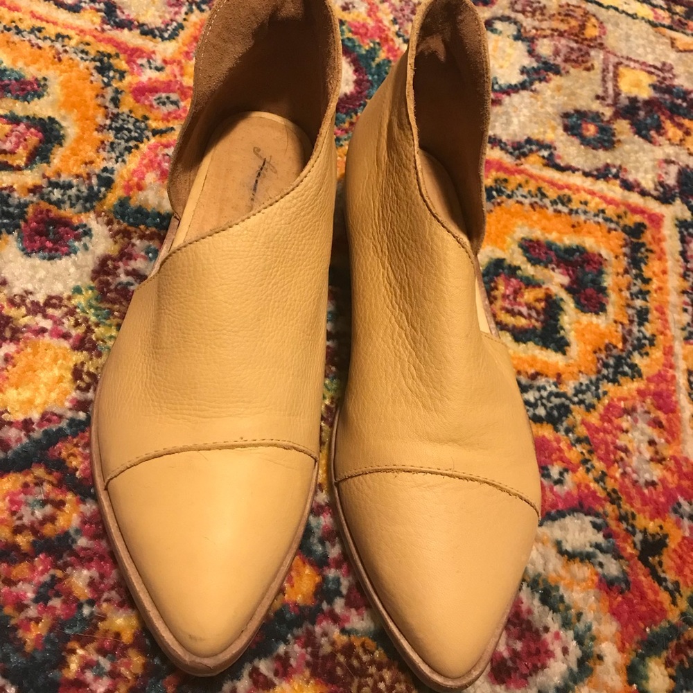 Free people royals flats